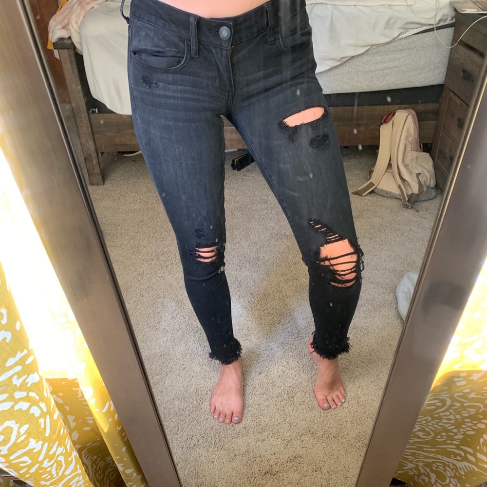 American eagle jeans!